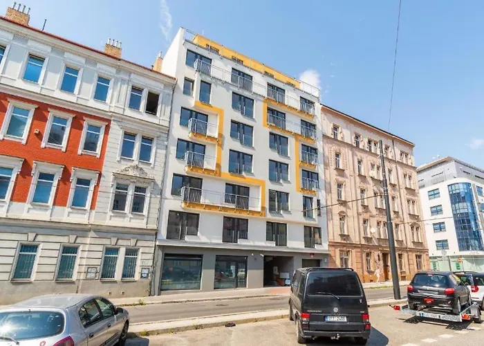 Apartment Brand New #24 In Elite With Free Secure Parking In The Center Prag