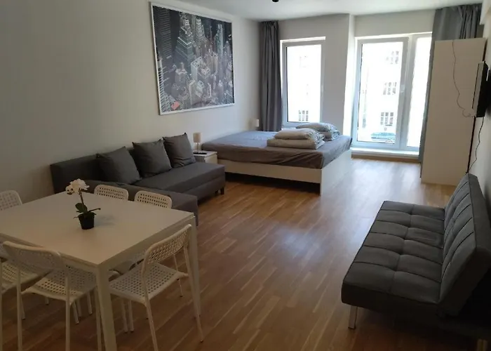 Brand New #24 In Elite With Free Secure Parking In The Center Apartment Prag